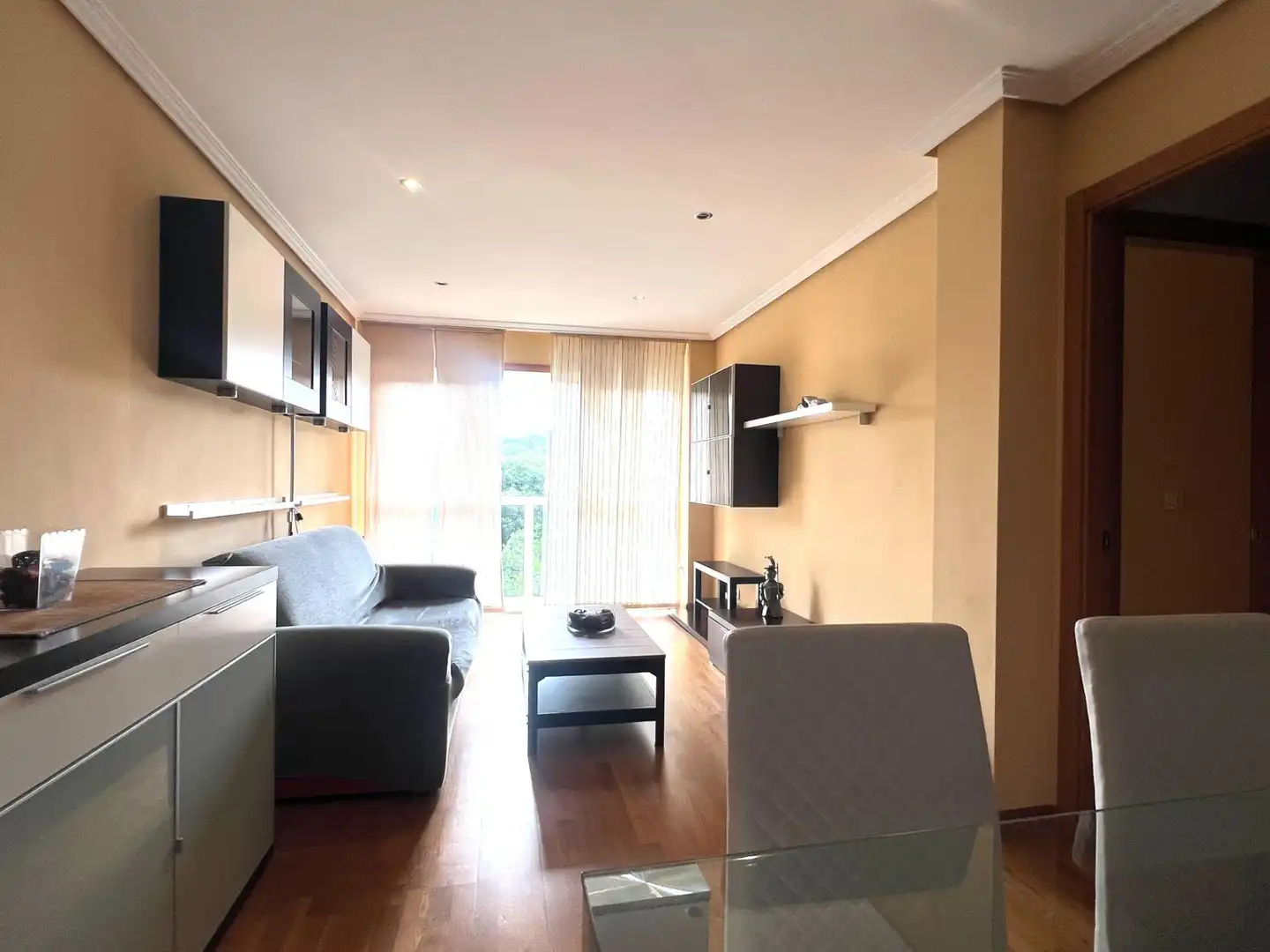 Wohnzimmer von Wohnung zur Miete in Cambre  mit Heizung, Abstellraum und Möbliert