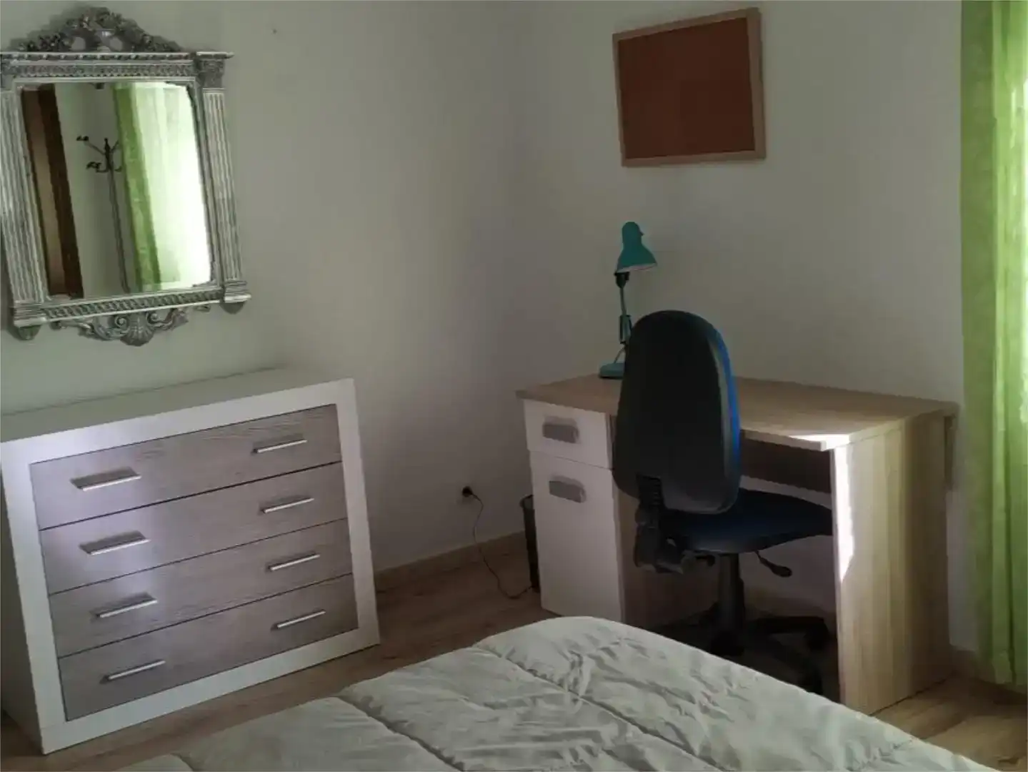 Habitación de Piso en venta en Moral de Calatrava con Aire acondicionado, Parquet y Amueblado