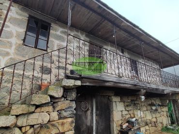 Casa con balcón en venta en Cartelle