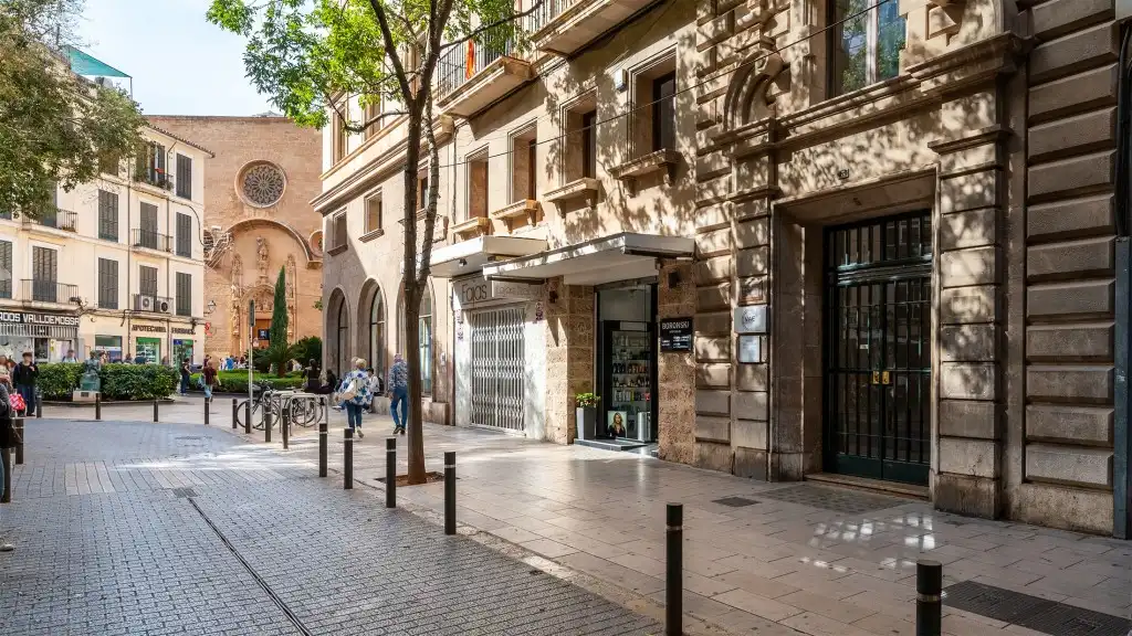 Außenansicht von Wohnungen zum Verkauf in  Palma de Mallorca mit Terrasse