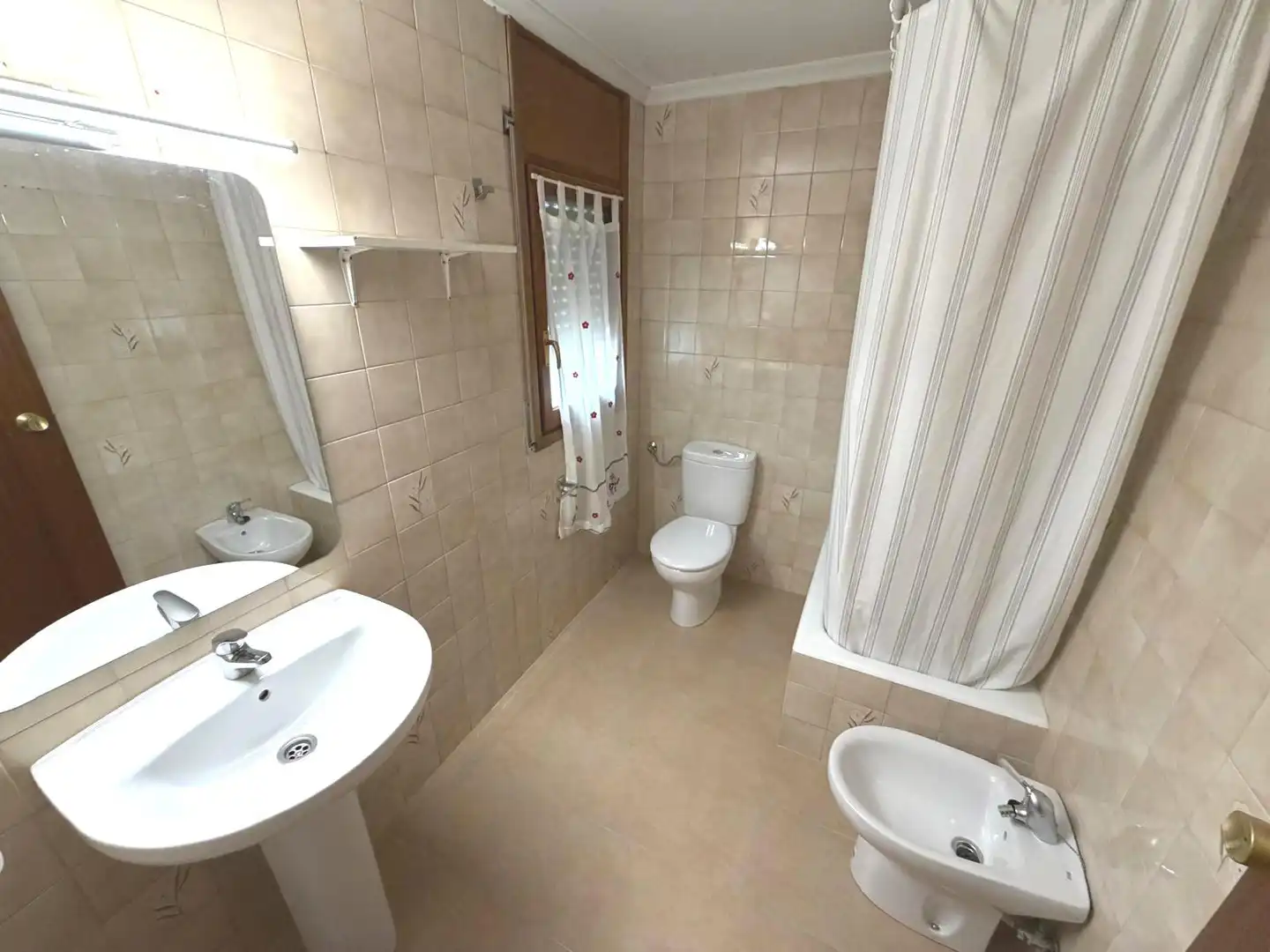 Bathroom of Flat for sale in Binéfar  with Heating, Storage room and Balcony