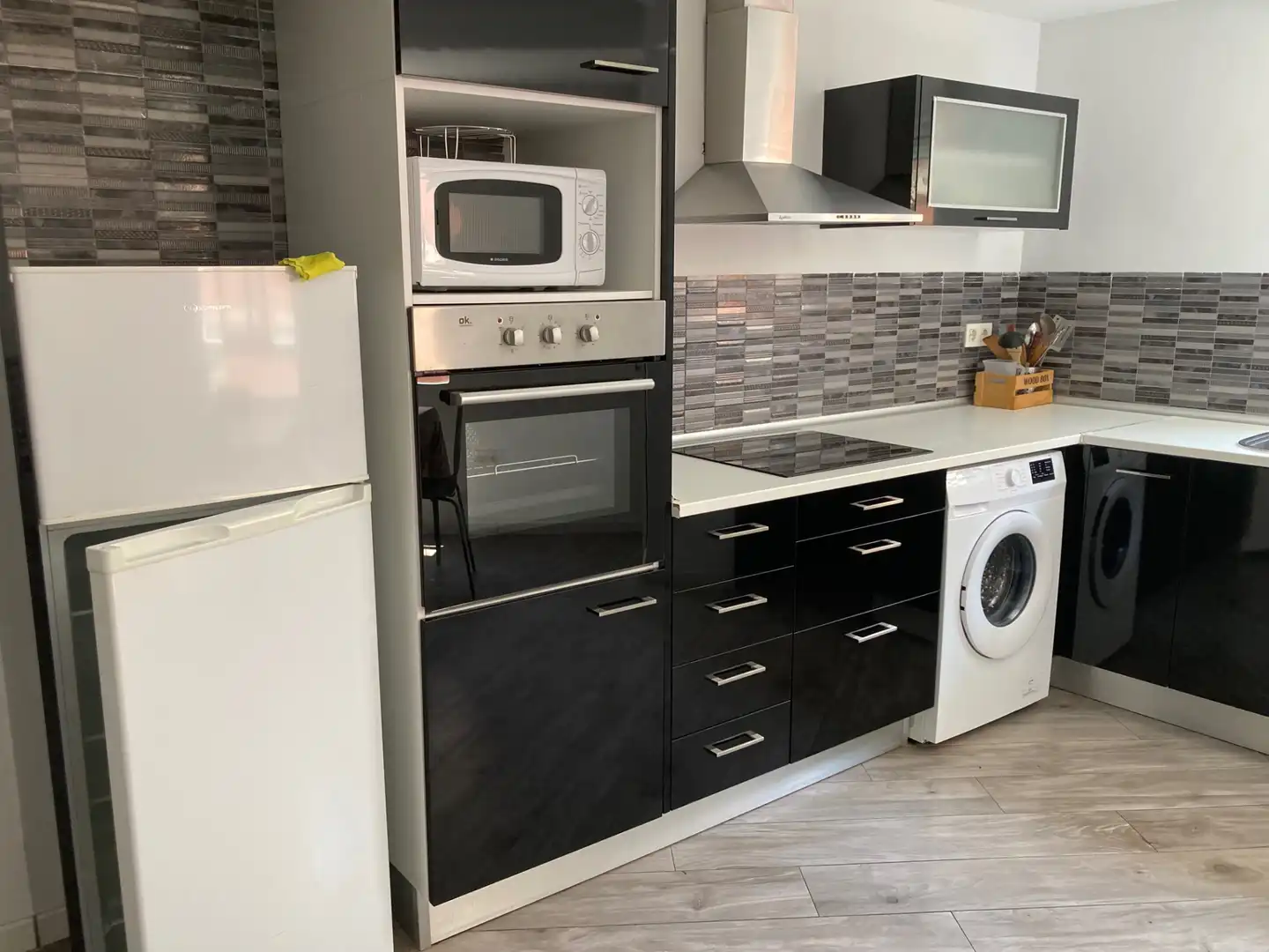 Cocina de Apartamento de alquiler en Valencia con Aire acondicionado, Amueblado y Horno