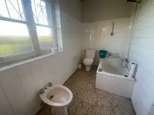 Baño de Casa o chalet en venta en Gijón  con Calefacción, Jardín privado y Parquet