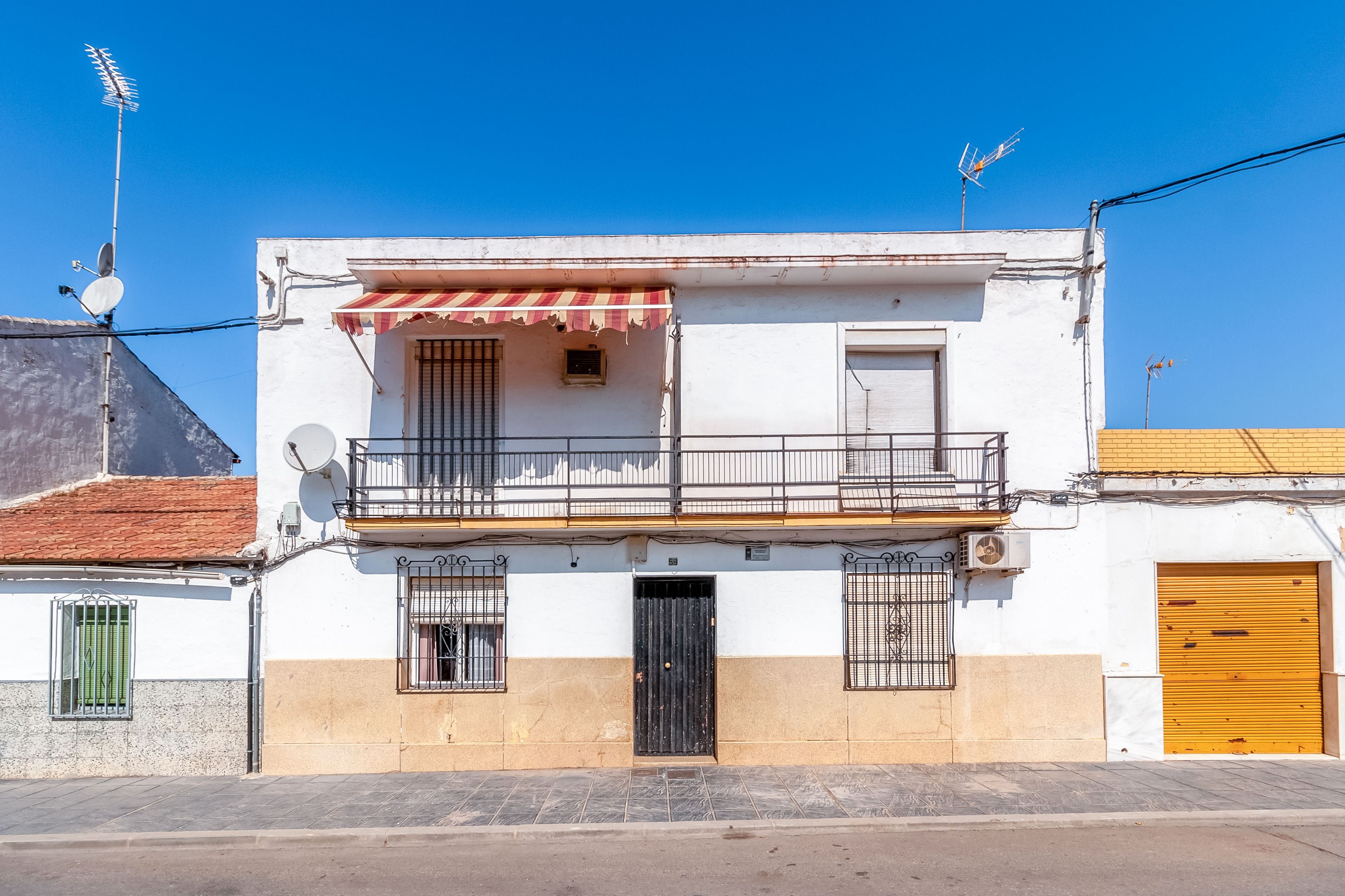 Vista exterior de Piso en venta en Andújar