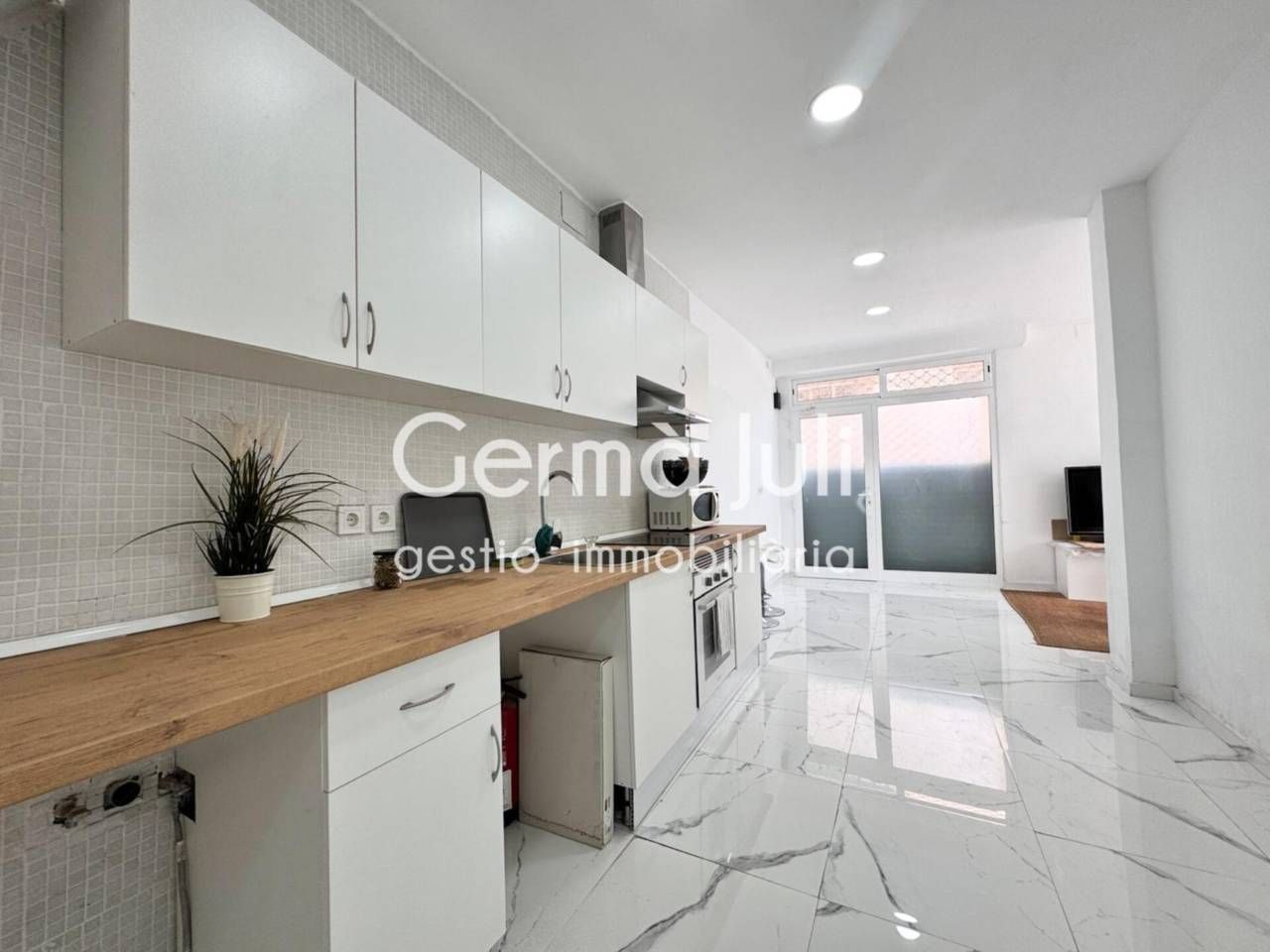 Kitchen of Loft for sale in Badalona