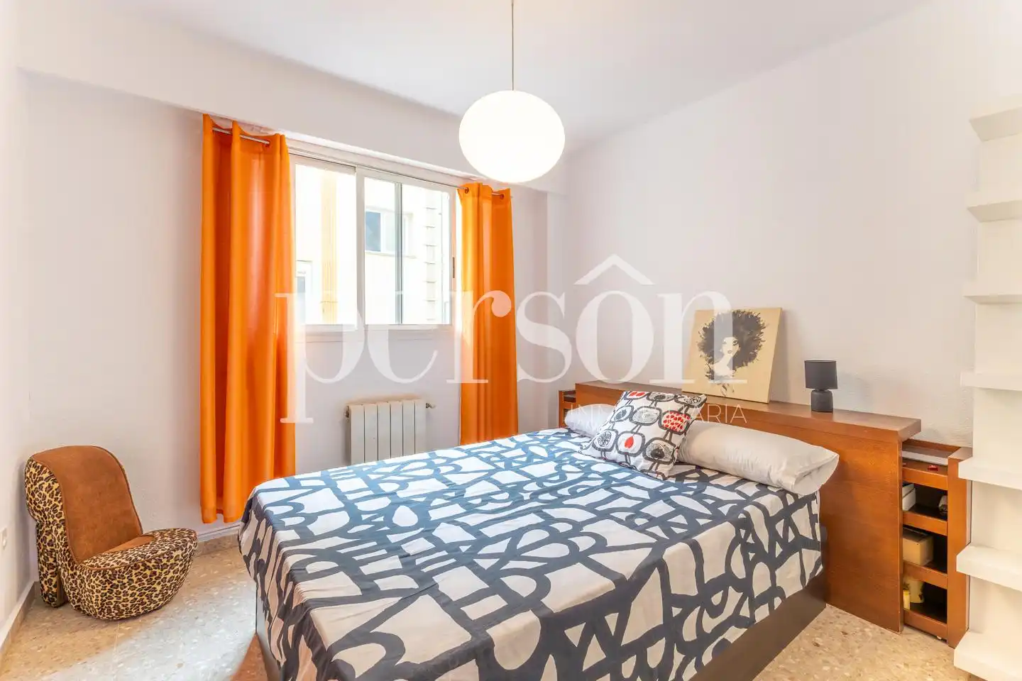Habitación de Piso de alquiler en Valencia con Aire acondicionado y Amueblado