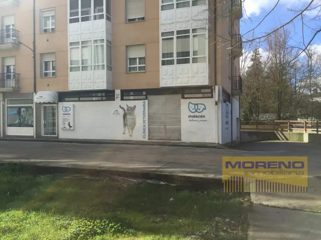Locale commerciale in vendita a Sarria