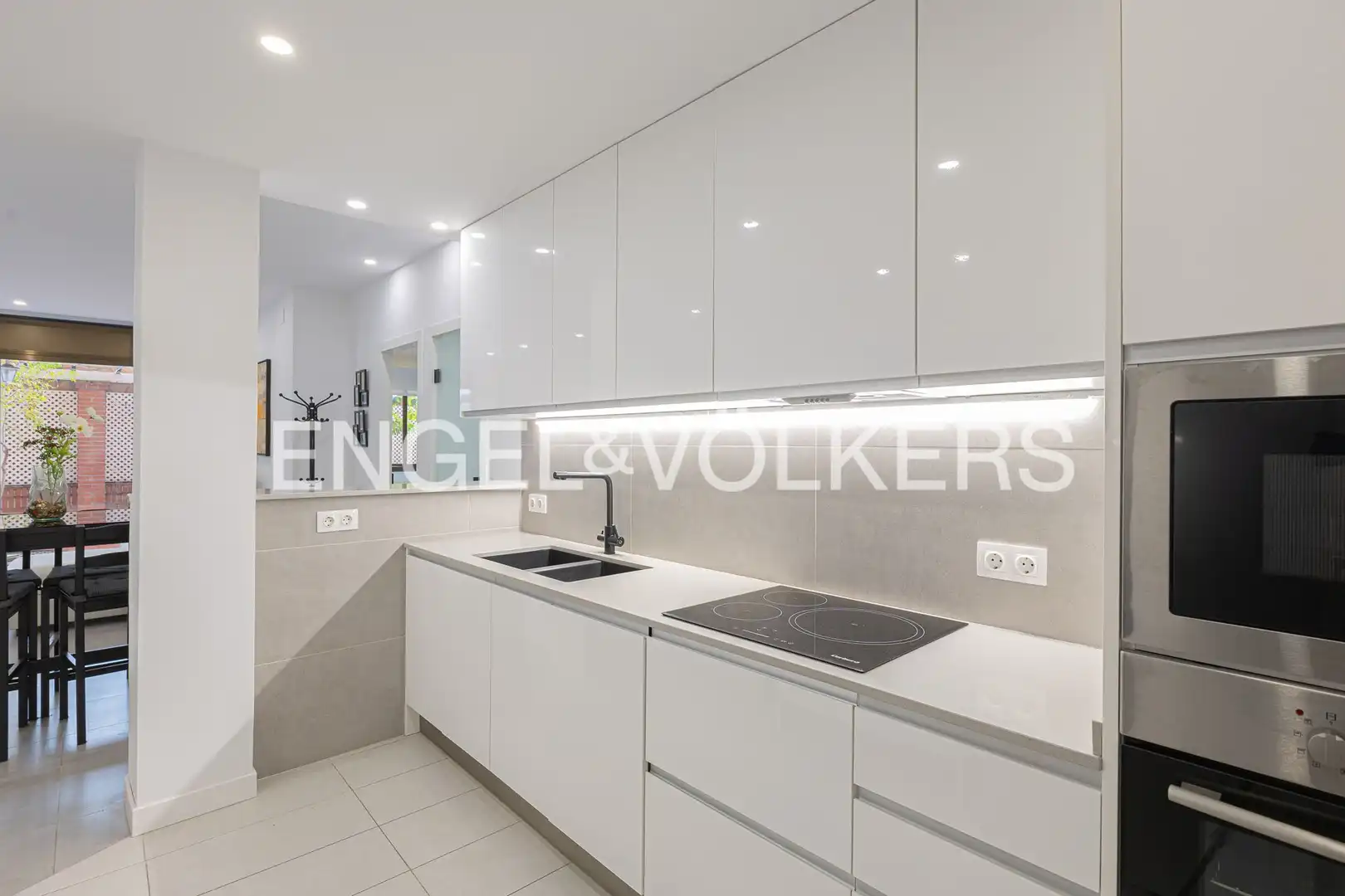 Kitchen of Flat for sale in Barcelona  with Air Conditioner, Heating and Terrace