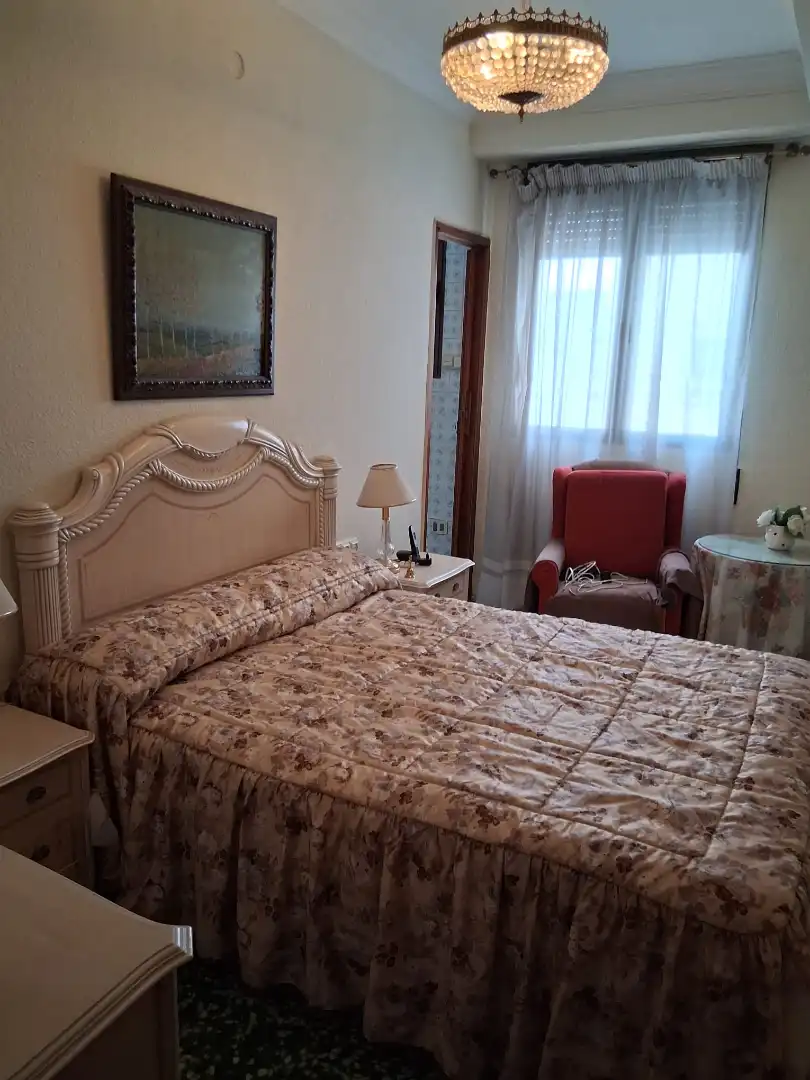 Habitación de Piso en venta en Valencia con Balcón