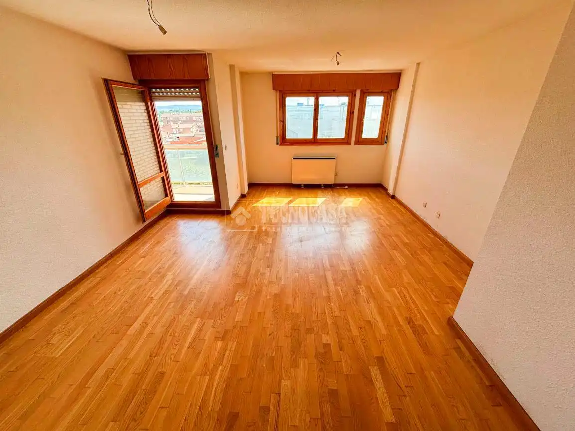 Wohnzimmer von Wohnung zum Verkauf in Utebo mit Abstellraum, Balkon und Gemeinschaftspool