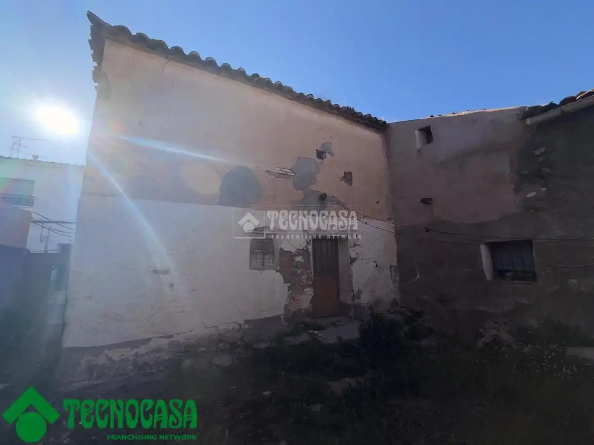 Casa adosada en venda en Menasalbas