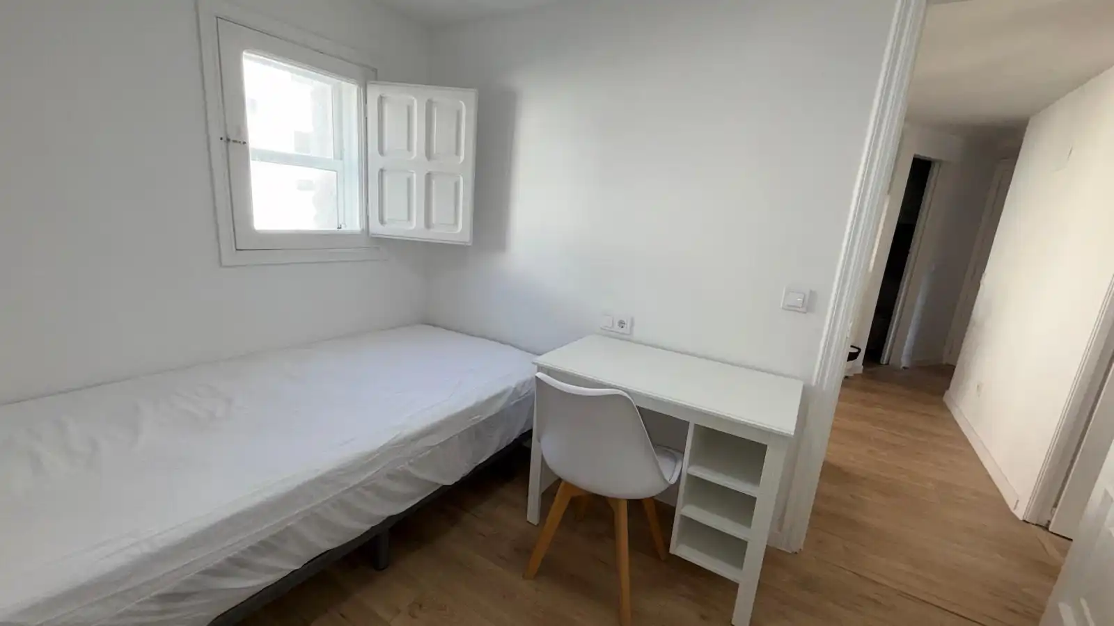 Bedroom of Flat for rent in Ourense Capital   with Heating and Furnished