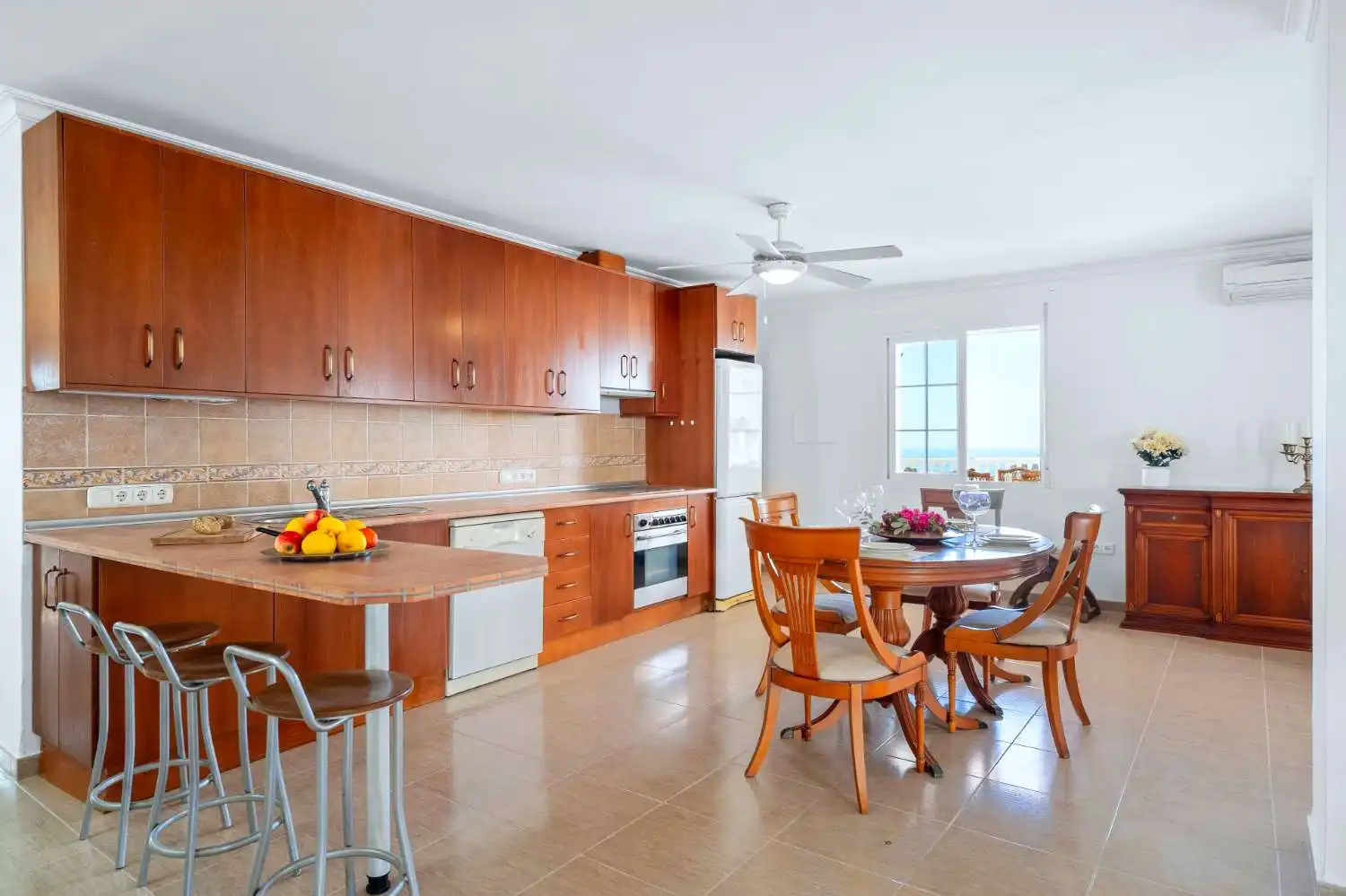 Cocina de Casa o chalet en venta en Almuñécar con Calefacción, Terraza y Trastero