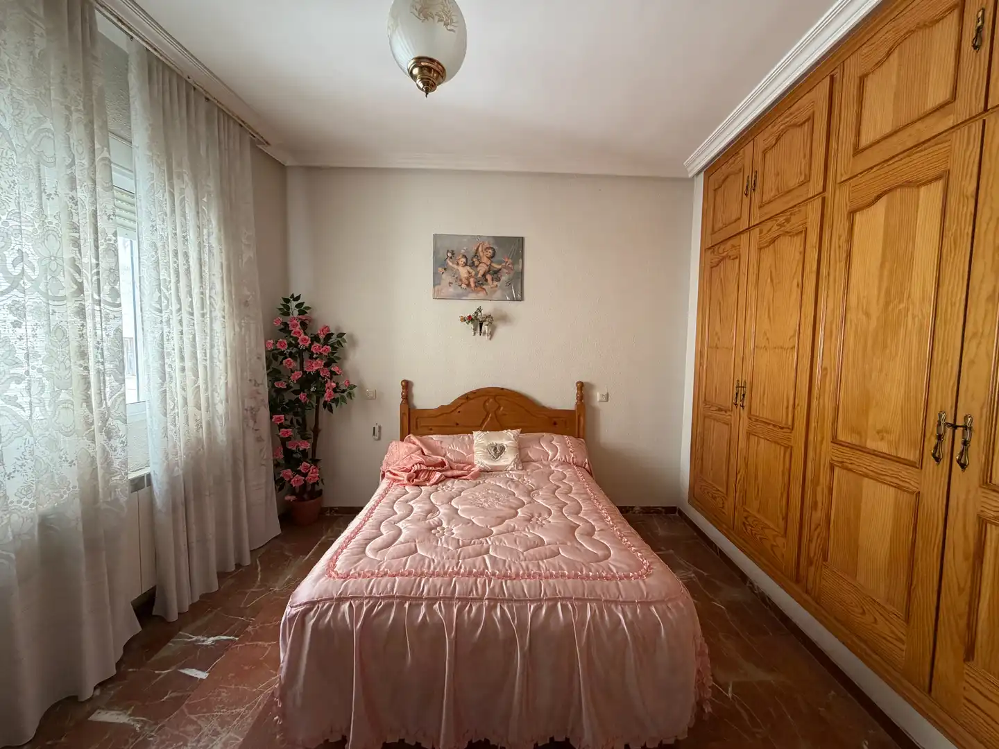 Dormitori de Casa o xalet en venda en Úbeda amb Aire condicionat, Calefacció i Terrassa