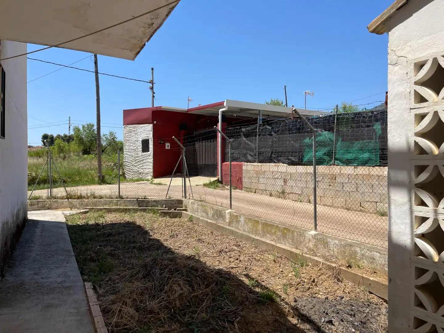 Vista exterior de Casa o chalet en venta en Chera con Terraza y Balcón