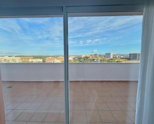 Exterior view of Flat to rent in Paterna  with Air Conditioner, Terrace and Balcony