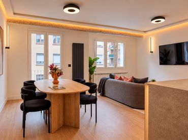 Flat with lift for sale in Luisa Marín Lacalle 12