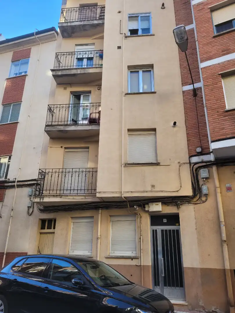 Piso con terraza en venta en Calle Santo Ángel de la Guarda 21