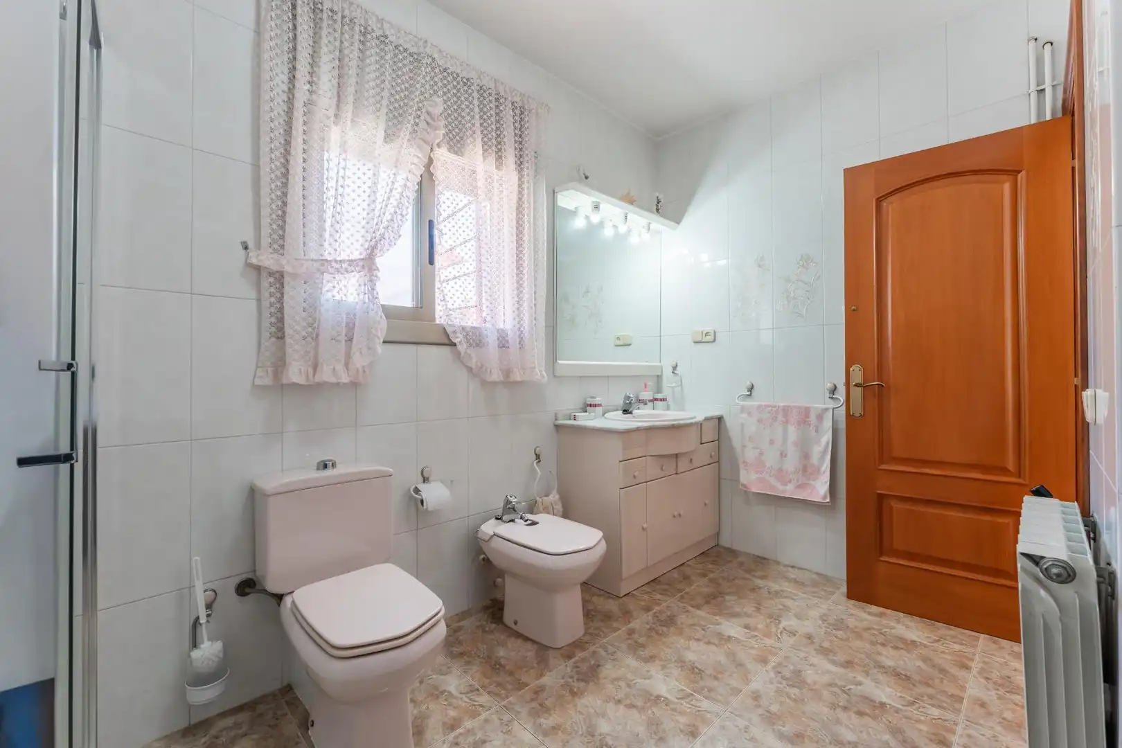 Baño de Casa o chalet en venta en Sant Fost de Campsentelles con Calefacción, Jardín privado y Terraza