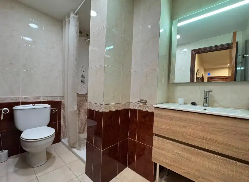 Badezimmer von Maisonette zur Miete in Castellón de la Plana / Castelló de la Plana mit Klimaanlage, Heizung und Terrasse