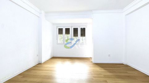 Foto 2 de Piso en venta en Santutxu - Basarrate, Bilbao