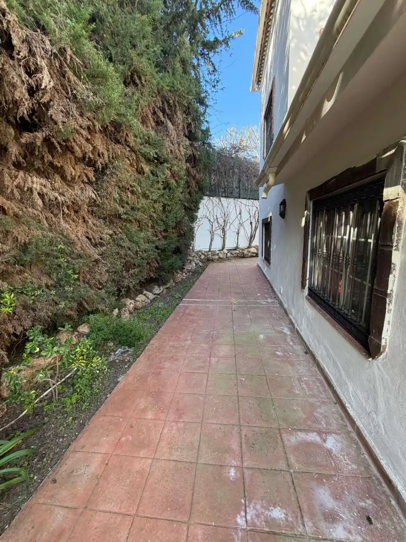 Xalet amb piscina en venda a Nueva Andalucía, imagen 3