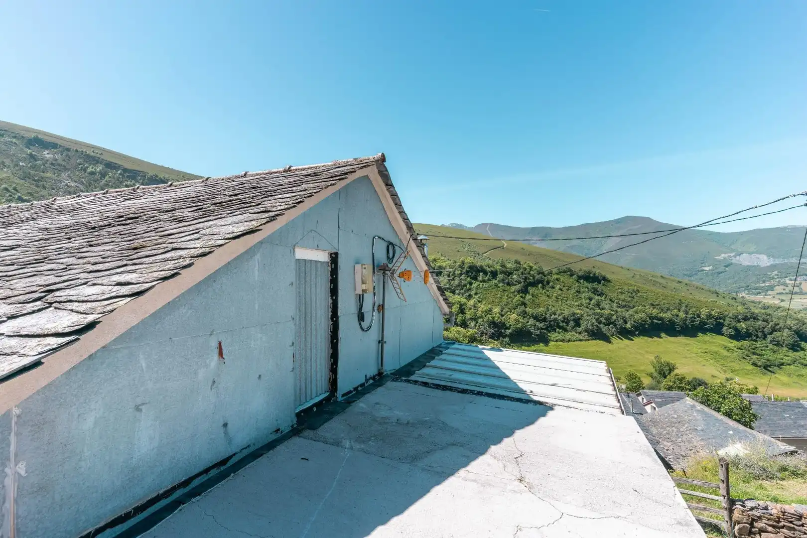 Vista exterior de Casa o xalet en venda en Ibias amb Calefacció, Terrassa i Moblat