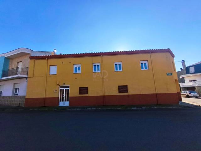 Piso en Venta en Santa María del Páramo