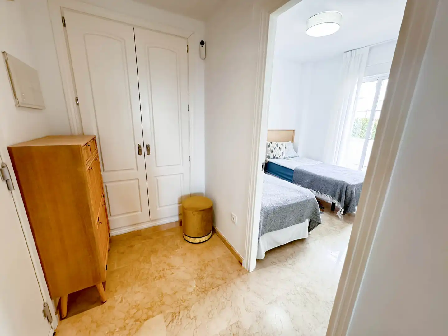 Habitación de Apartamento en venta en Manilva con Aire acondicionado, Calefacción y Terraza