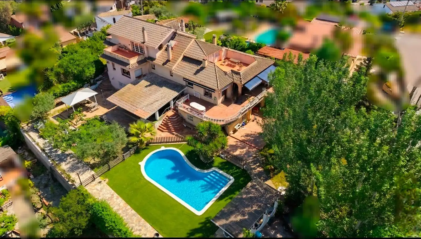 Casa amb piscina en venda a Can Rial, imagen 3