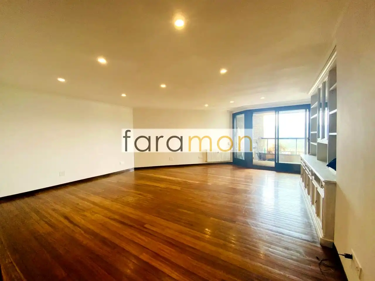 Exterior view of Flat for rent in Vigo   with Air Conditioner, Heating and Terrace