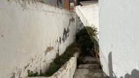 Vista exterior de Finca rústica en venda en Montalbo amb Jardí privat