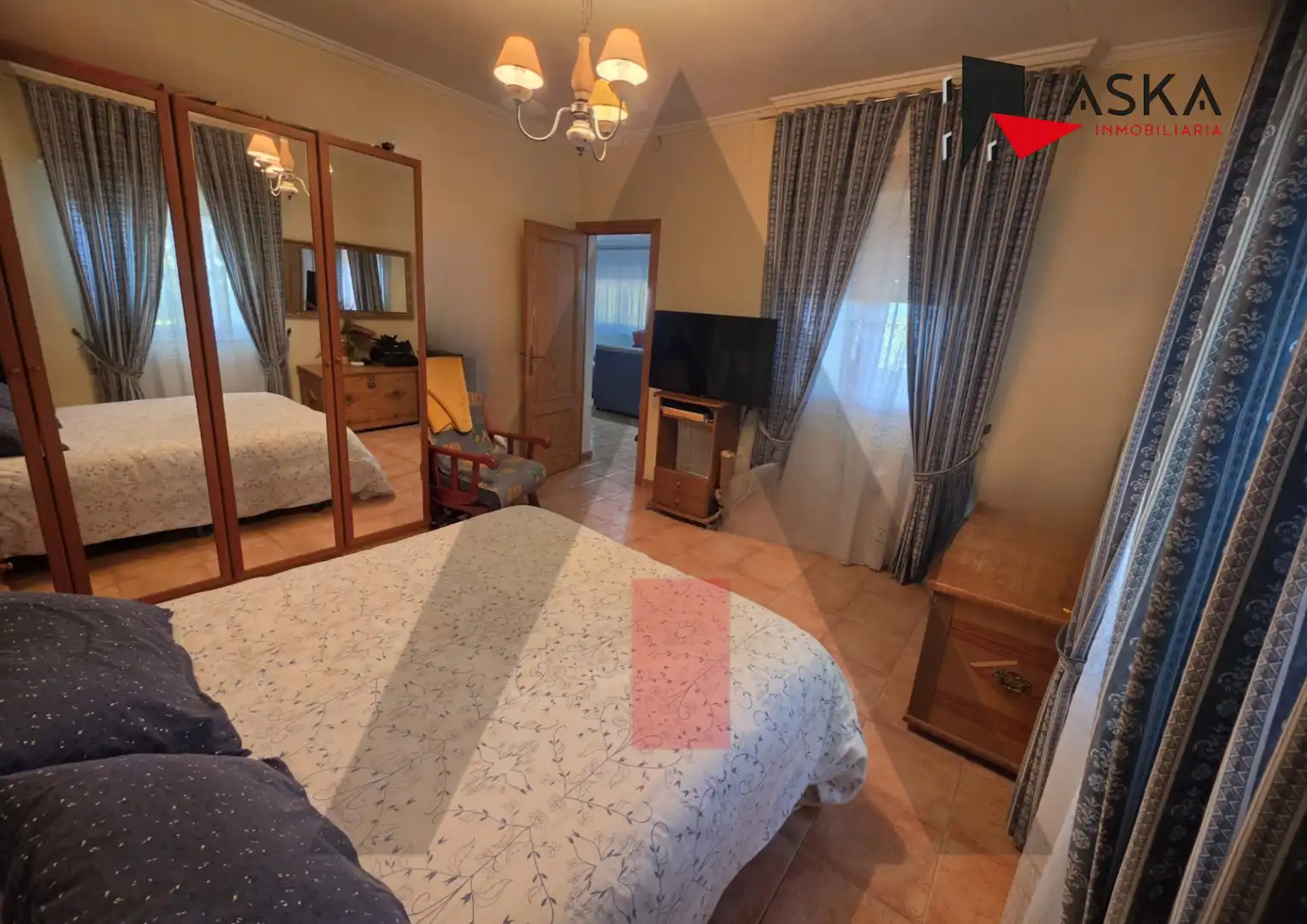 Habitación de Casa o chalet en venta en Torrent con Calefacción, Terraza y Trastero