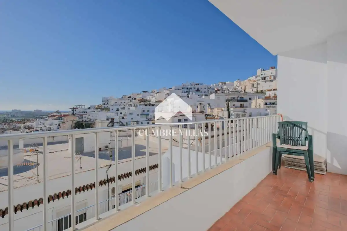 Vista exterior de Àtic en venda en Salobreña amb Terrassa