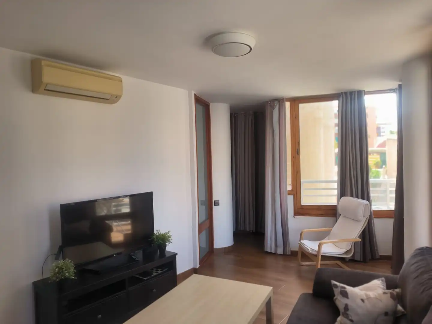 Wohnzimmer von Wohnung zur Miete in Torremolinos mit Klimaanlage, Terrasse und Möbliert
