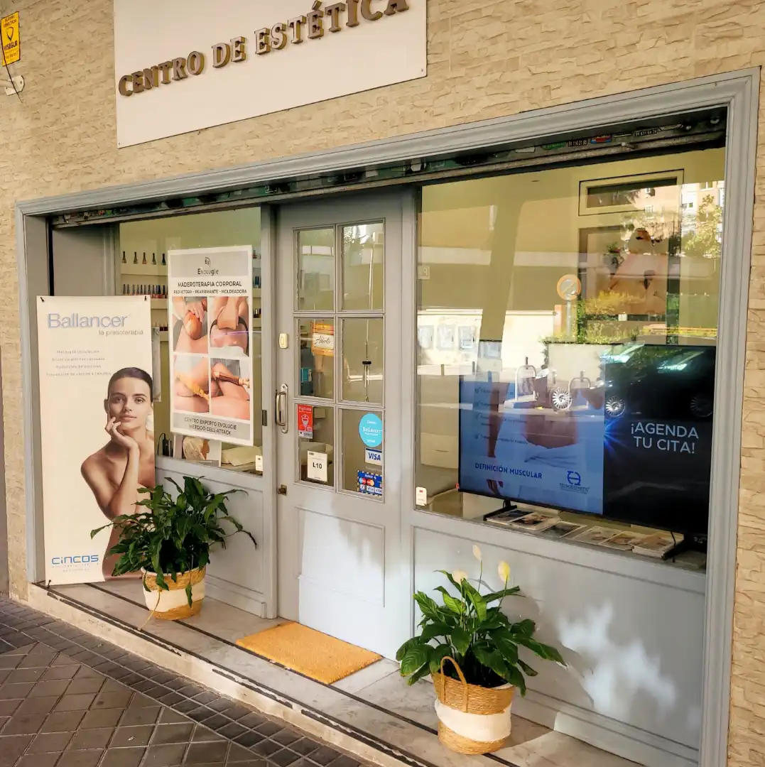 Business premises for transfer in Calle de Martínez Izquierdo, imagen 2
