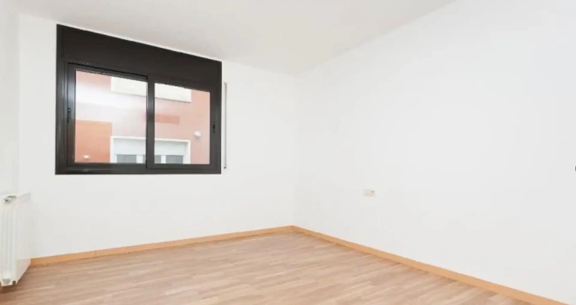 Schlafzimmer von Wohnungen zum Verkauf in Ripollet mit Balkon