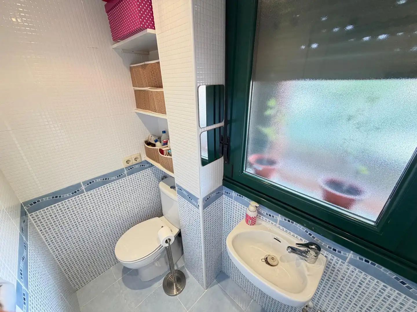 Baño de Dúplex en venta en Mieres (Asturias) con Calefacción, Parquet y Trastero