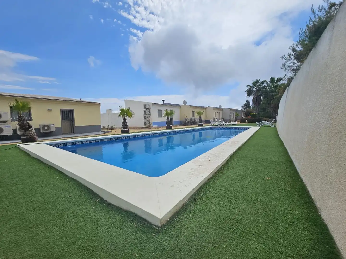 Piscina de Casa adosada en venta en Calpe / Calp con Aire acondicionado, Calefacción y Terraza