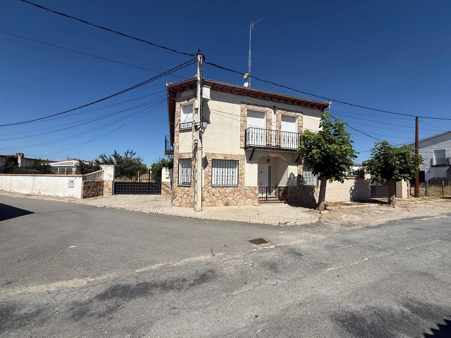 Vista exterior de Casa o chalet en venta en La Torre con Calefacción y Piscina