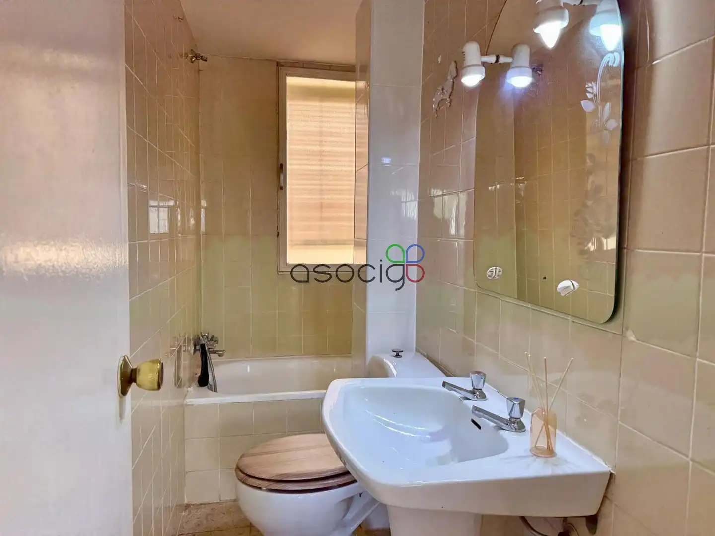 Bany de Pis en venda en Guadalajara amb Calefacció i Terrassa