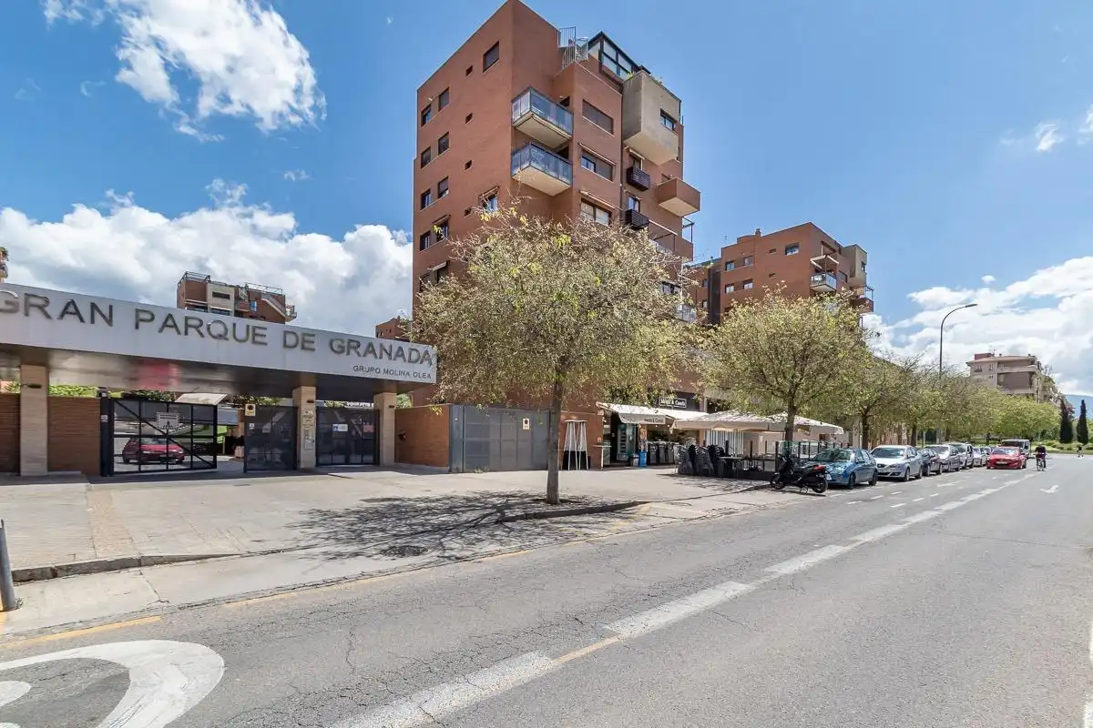 Exterior view of Flat for sale in  Granada Capital  with Air Conditioner, Terrace and Community pool