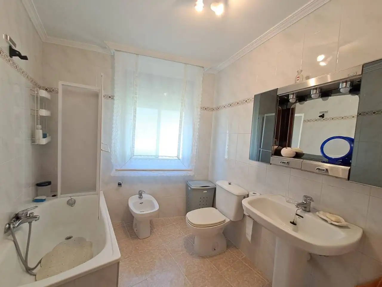 Baño de Casa o chalet en venta en Las Quintanillas con Calefacción y Terraza