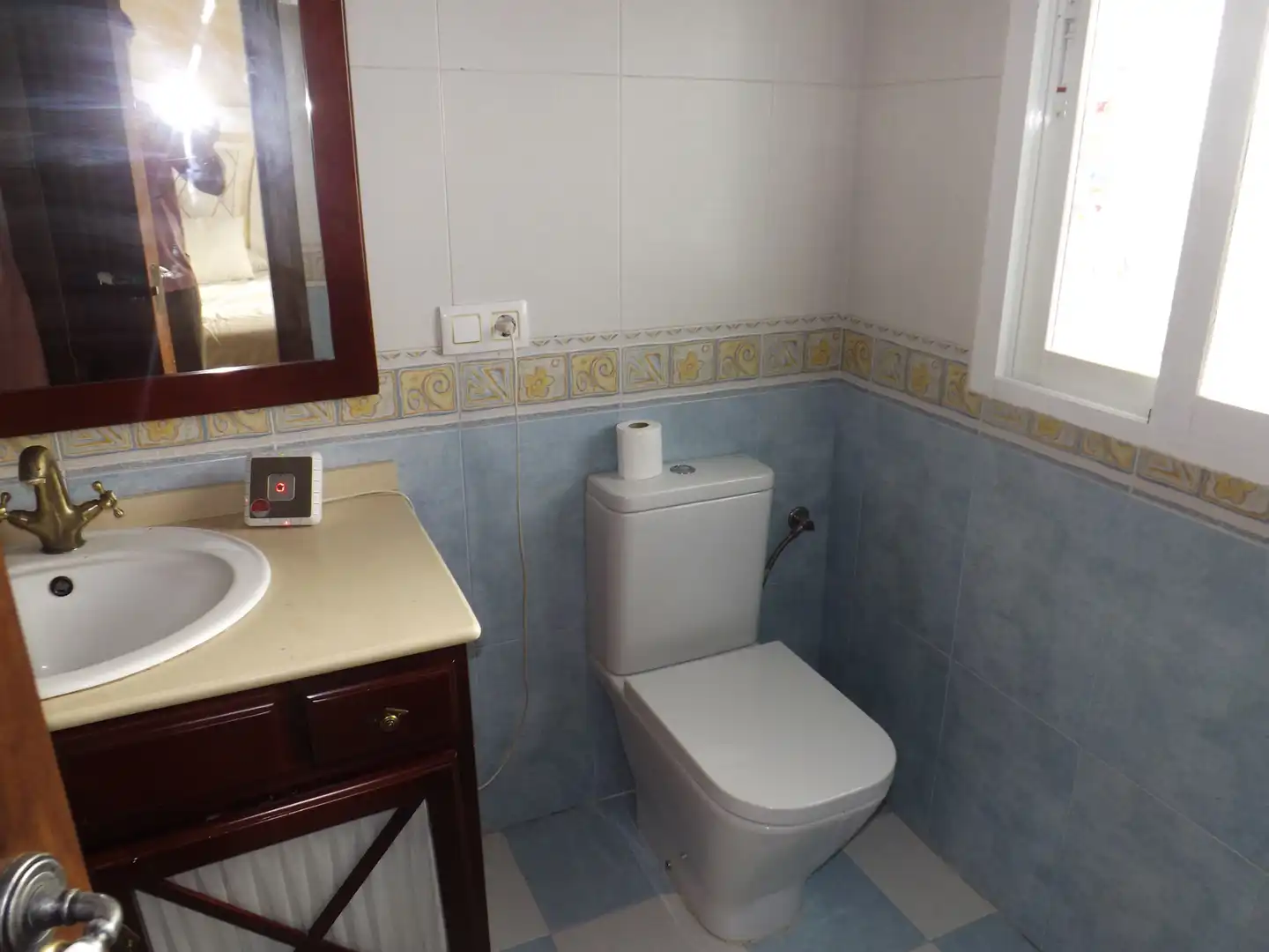 Bany de Casa o xalet en venda en Albolote amb Aire condicionat, Calefacció i Jardí privat