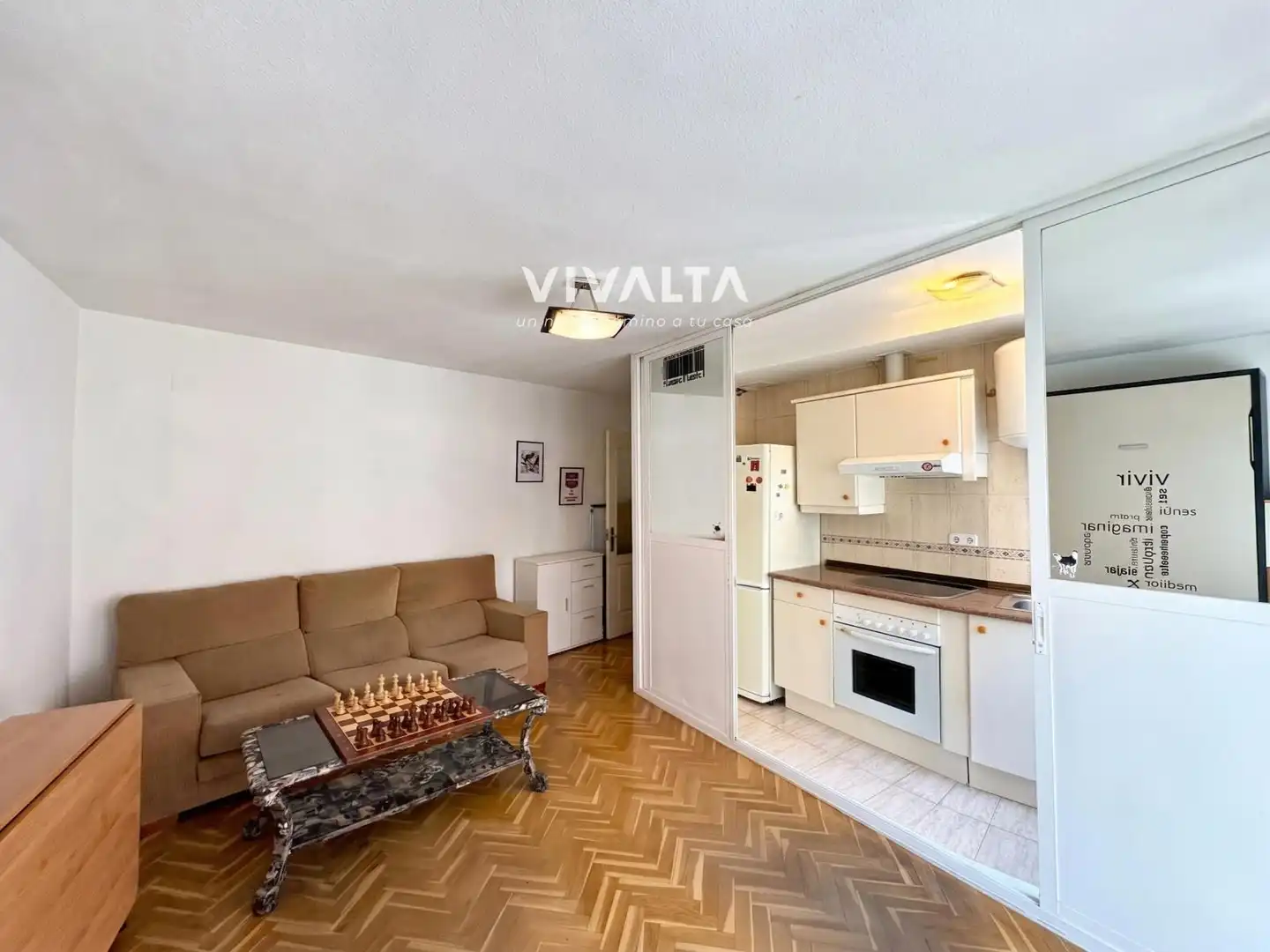 Sala de estar de Estudio en venta en Madrid con Aire acondicionado y Amueblado