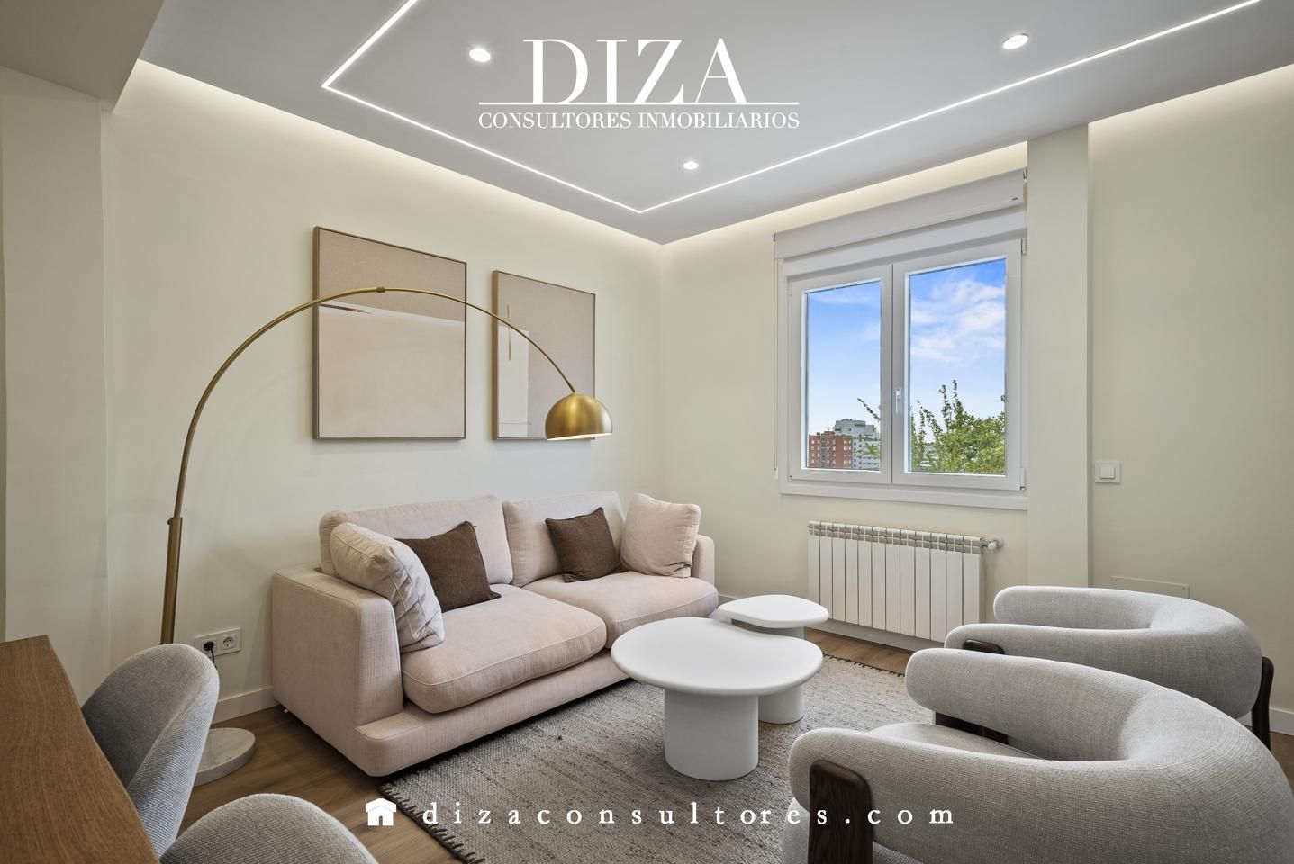 Sala d'estar de Pis en venda en  Madrid Capital amb Aire condicionat, Calefacció i Piscina