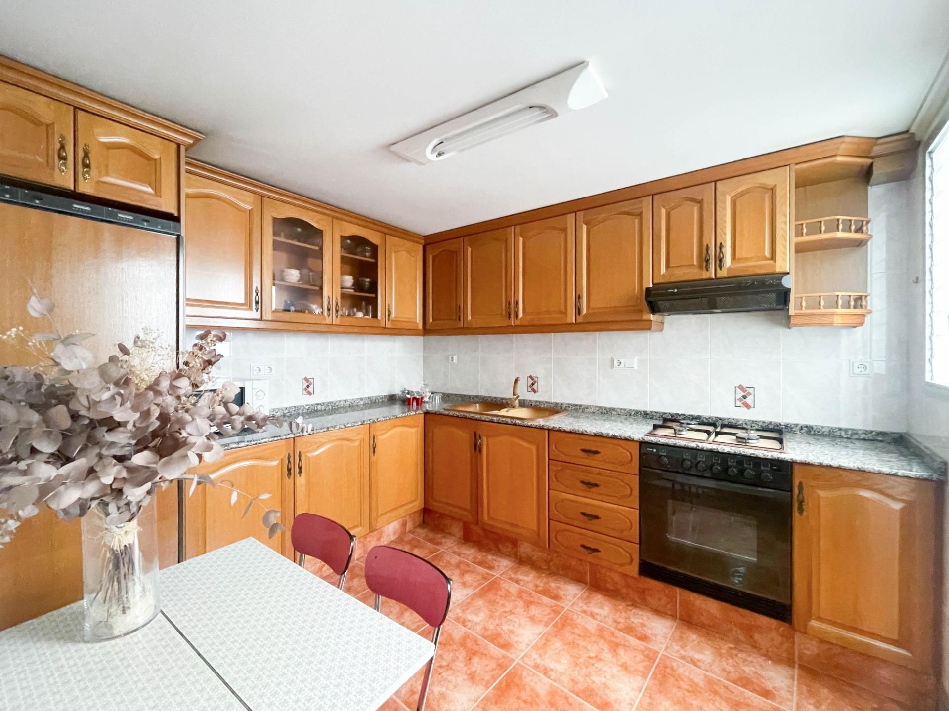 Kitchen of Flat for sale in  Valencia Capital  with Air Conditioner, Terrace and Balcony