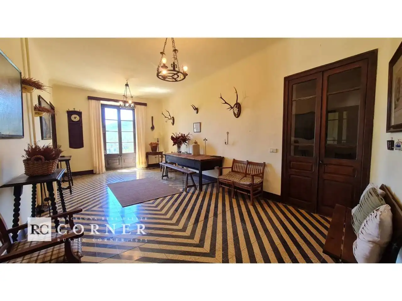 Country homes for sale in Santa Maria de Miralles