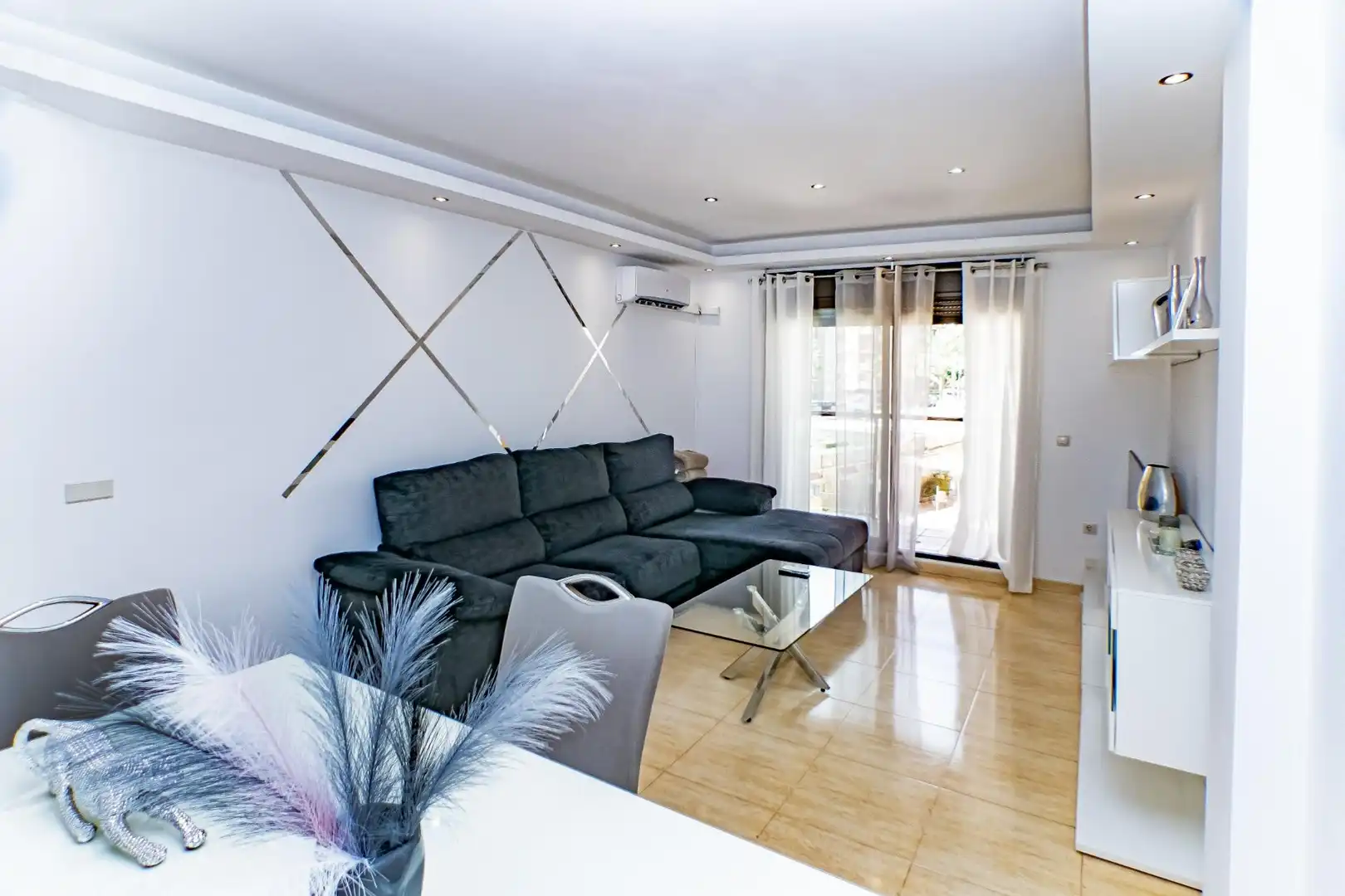 Sala de estar de Piso en venta en Roquetas de Mar con Aire acondicionado y Terraza