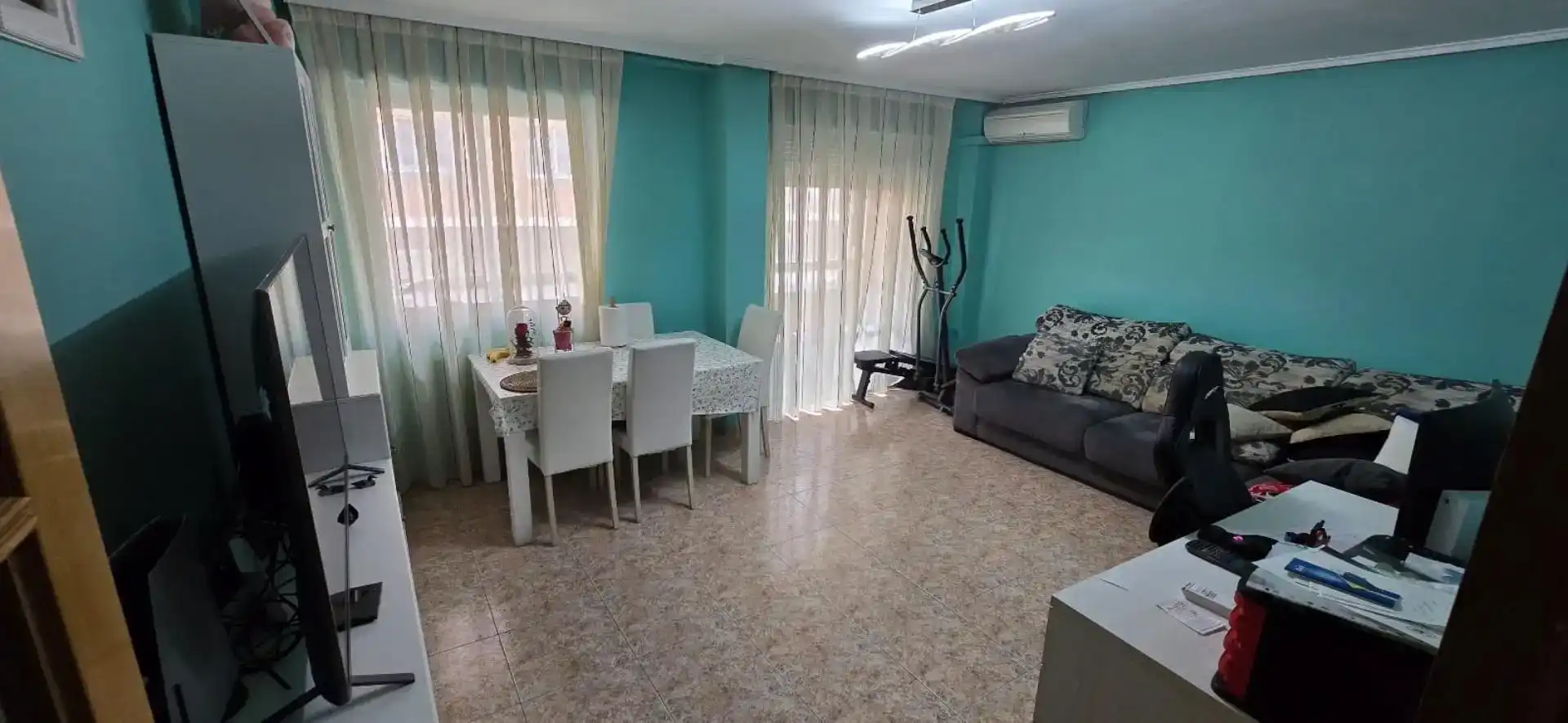 Sala d'estar de Pis en venda en  Zaragoza Capital amb Aire condicionat i Balcó